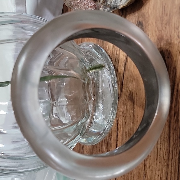 Lucite Bangle Bracelet Silver Iridescence - Picture 6 of 6